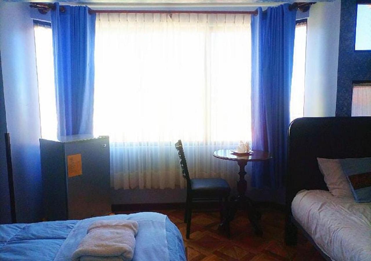 Las Tholas Hotel Uyuni Bagian luar foto